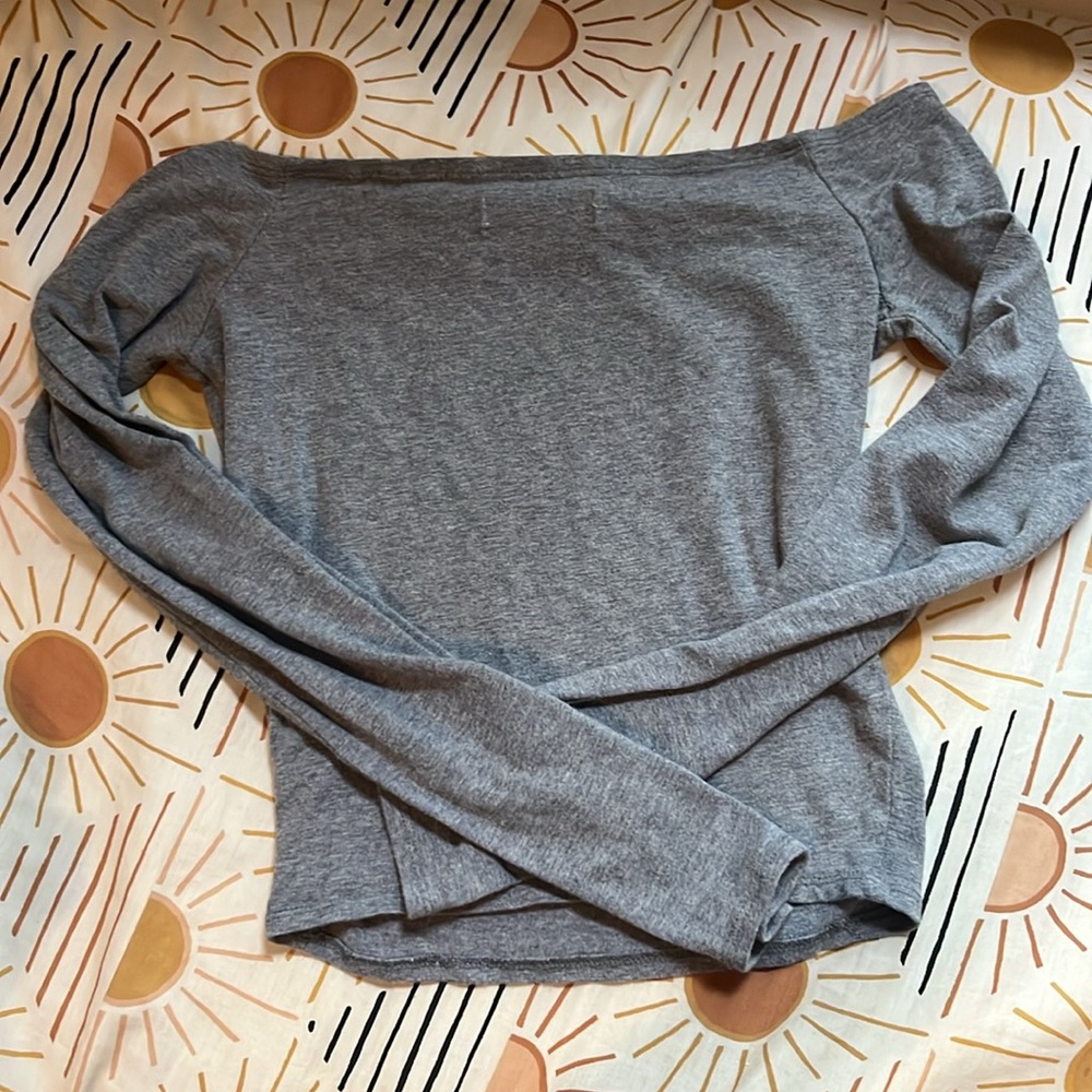 Abercrombie gray off the shoulder cropped shirt - Picture 3 of 3